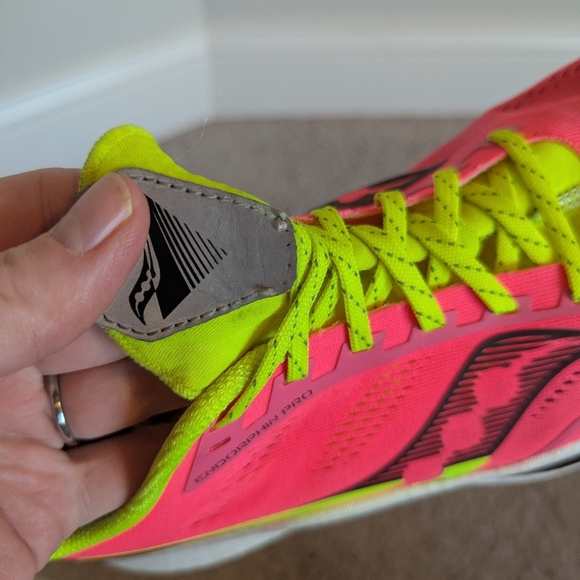 Saucony Endorphin Pro ViZi Pink Running Shoes sz 10 - Picture 7 of 8